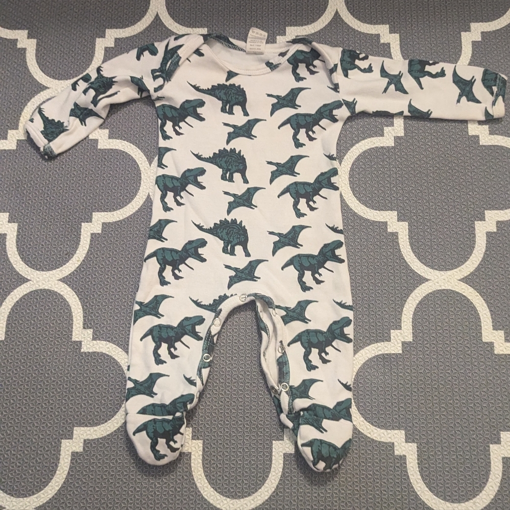 Kate Quinn 0-3 month footies